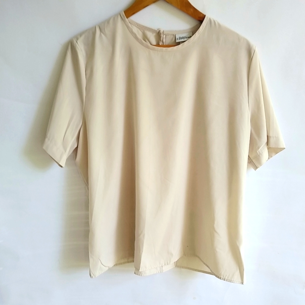 Modern Essentials XL Creme Shell Top Plus